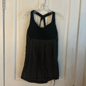 Lululemon tank with built in bra, cinchable bottom